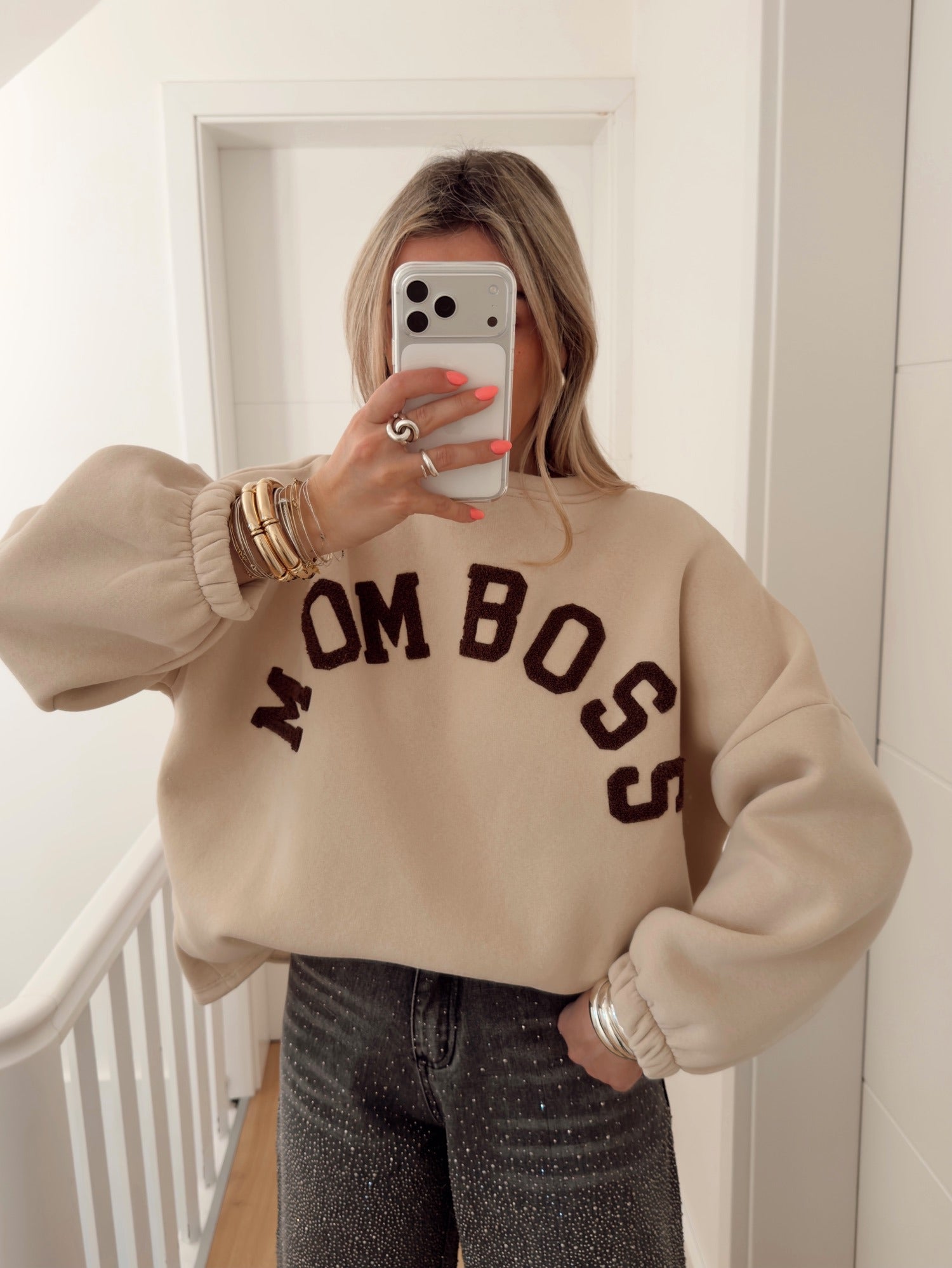 Pull MOM BOSS Beige
