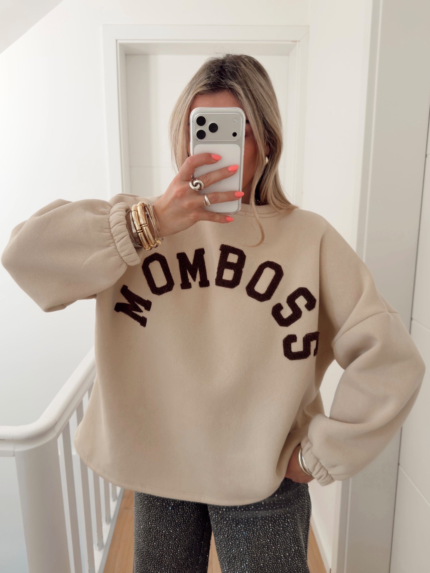 Pull MOM BOSS Beige