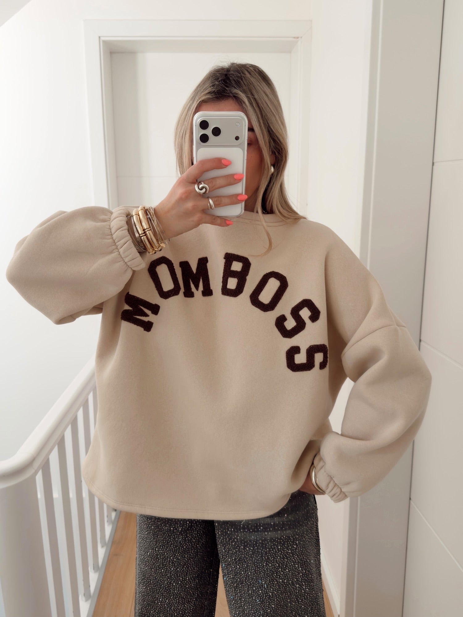 Pull MOM BOSS Beige