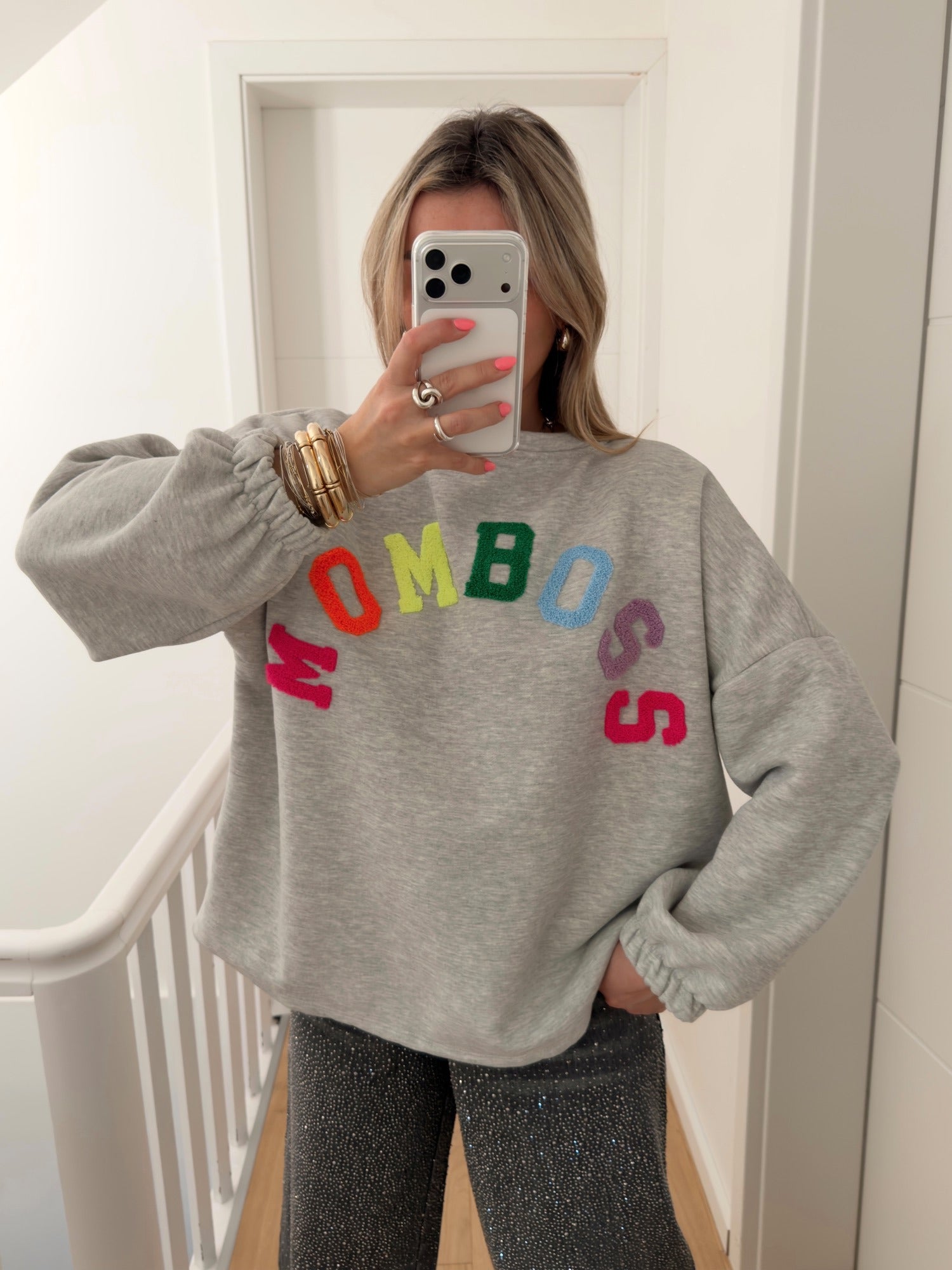 Pull MOM BOSS Gris