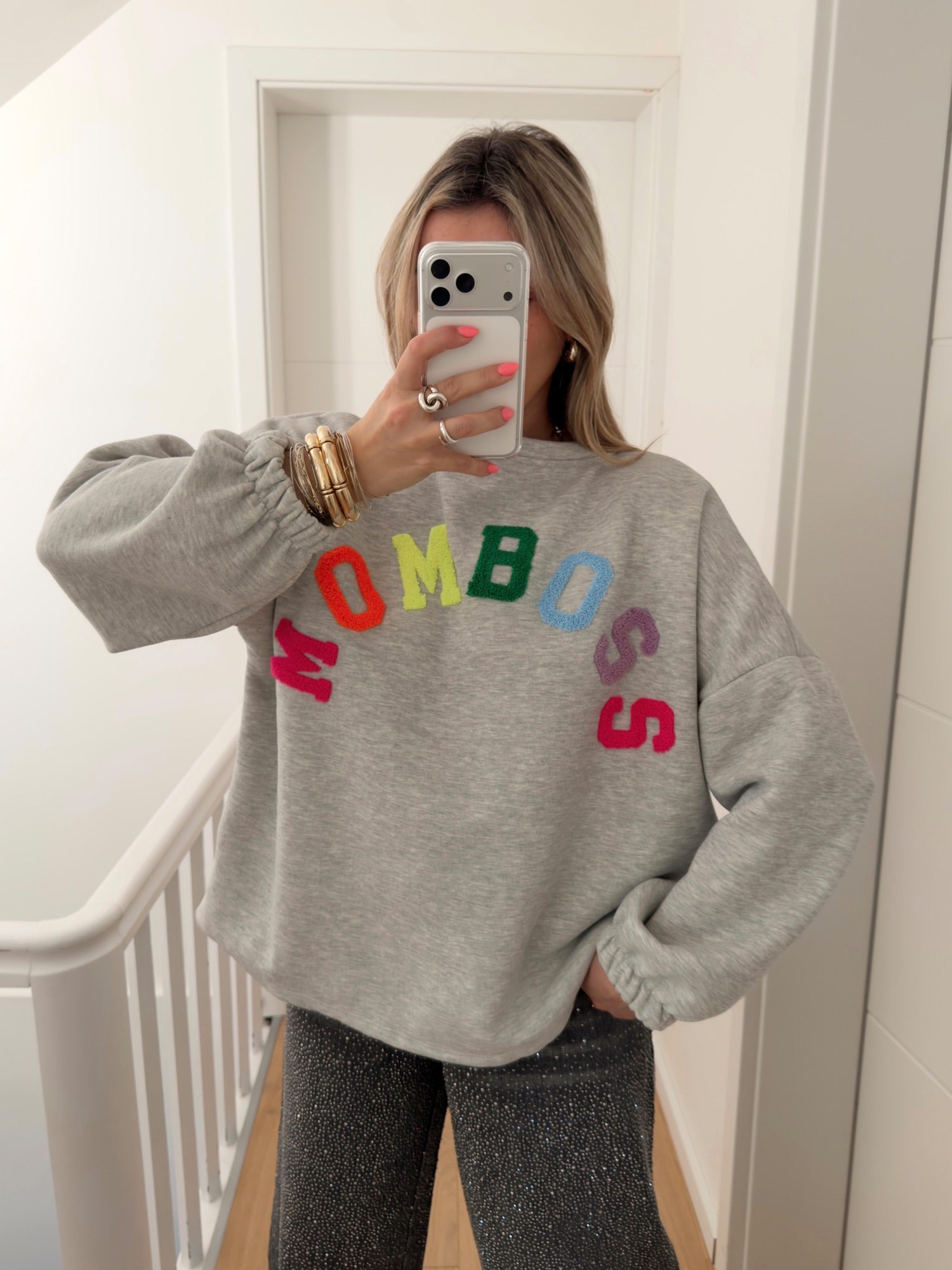 Pull MOM BOSS Gris