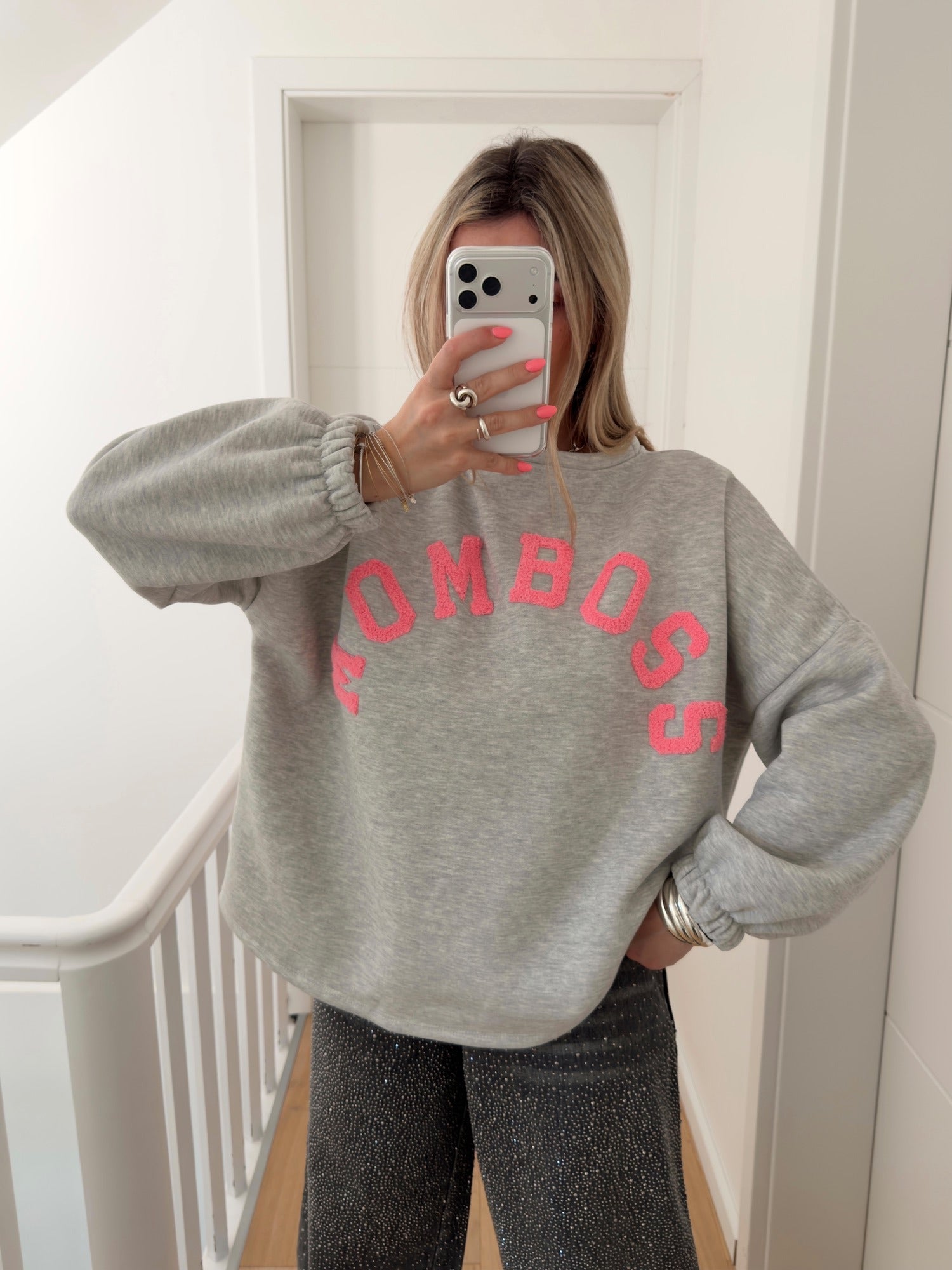 Pull MOM BOSS Gris