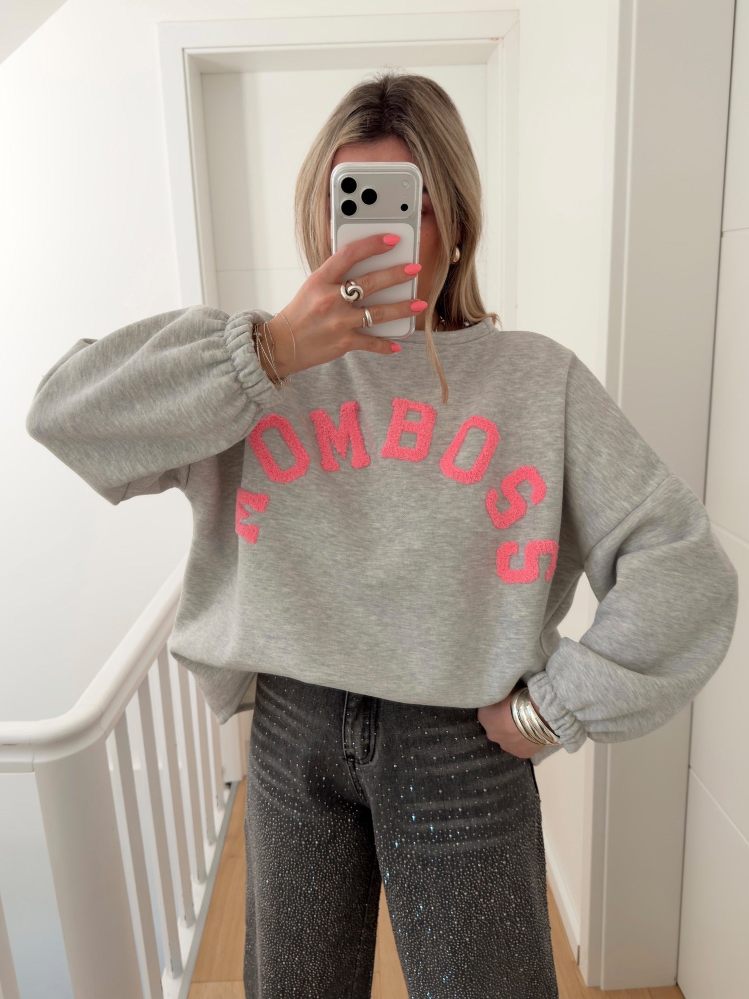 Pull MOM BOSS Gris