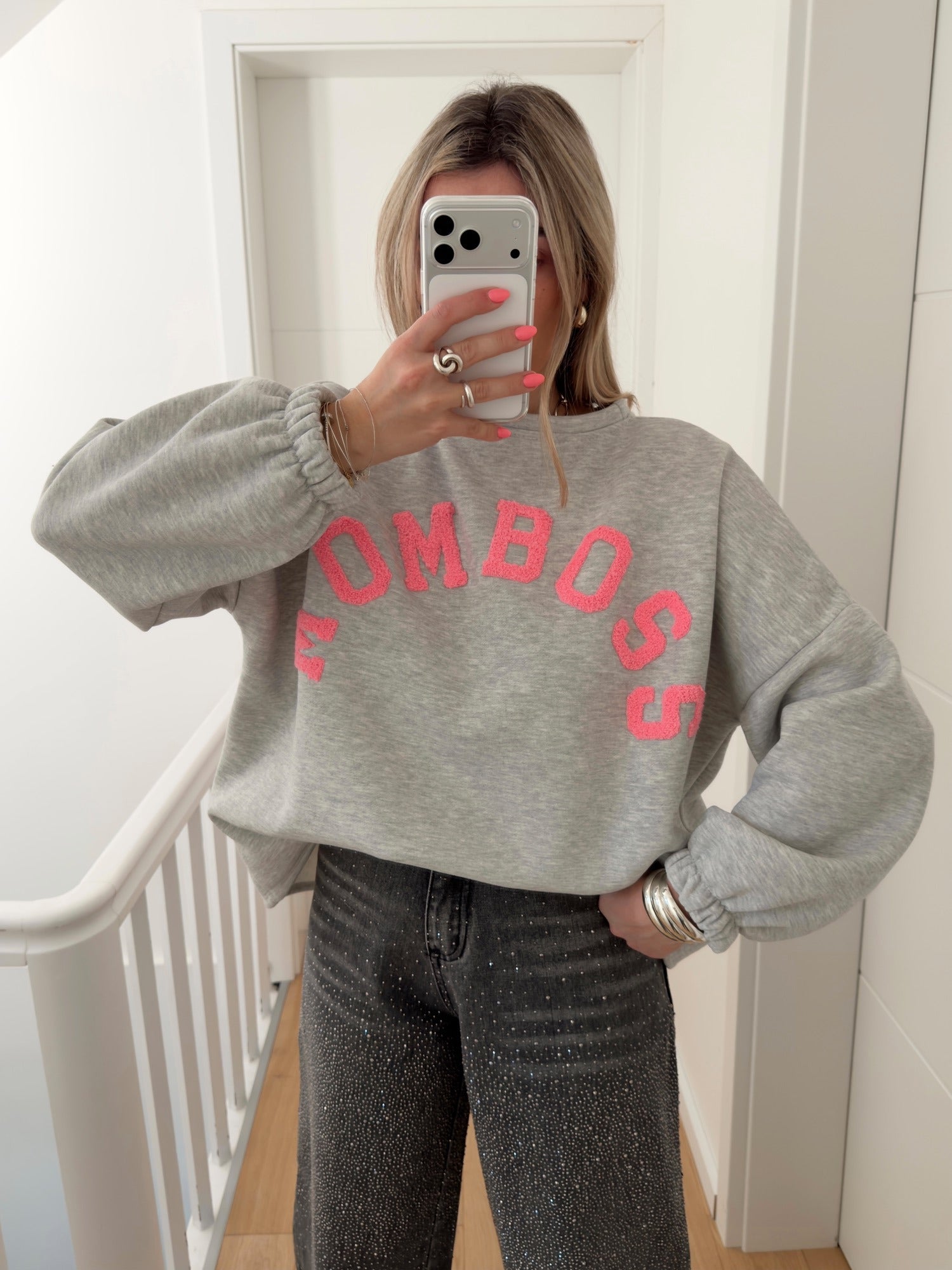 Pull MOM BOSS Gris
