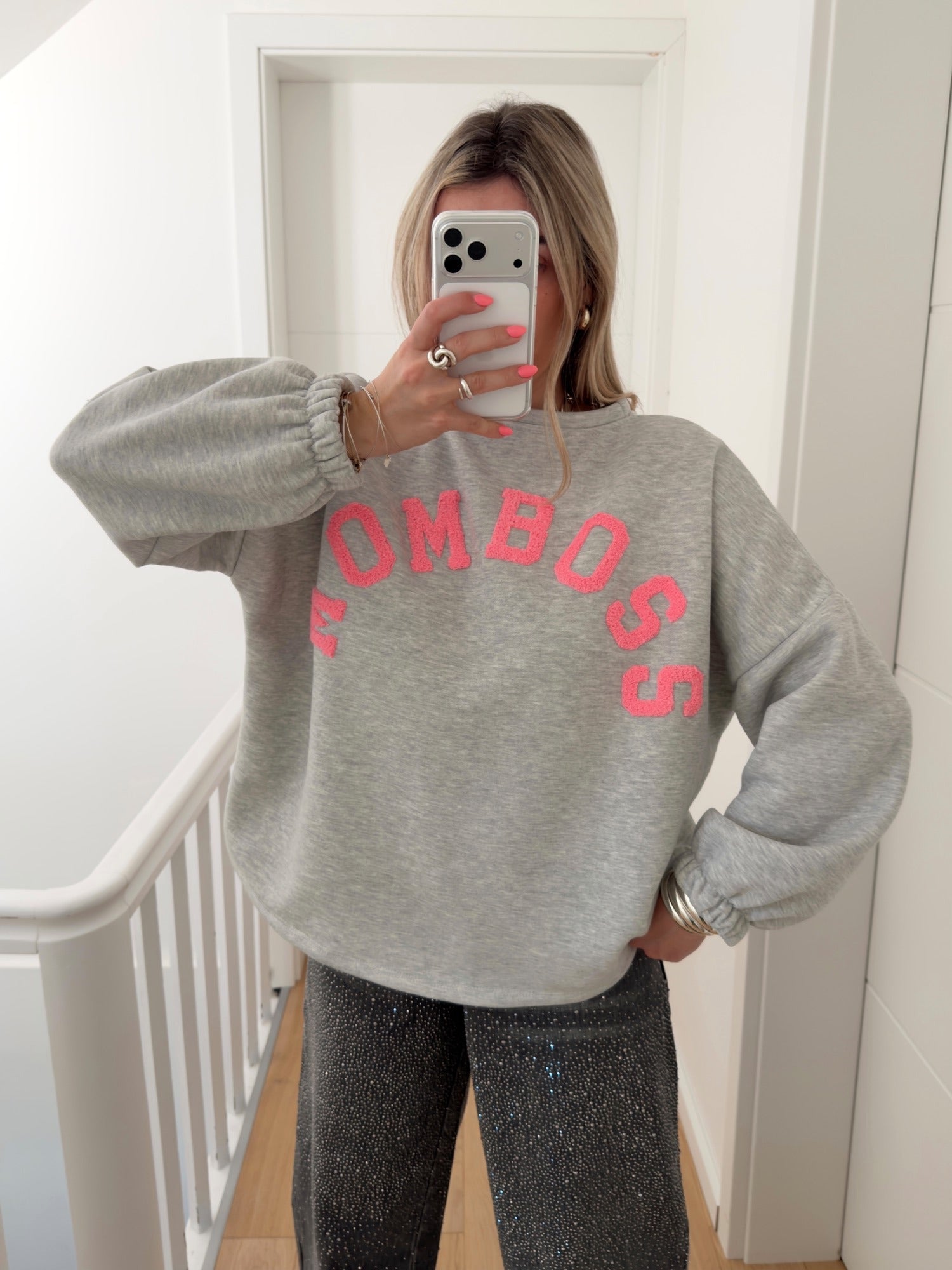 Pull MOM BOSS Gris