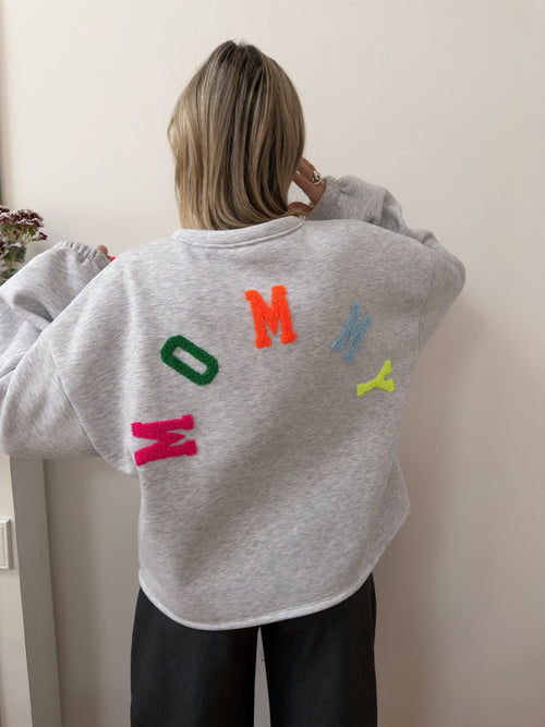 Pull MOMMY Gris