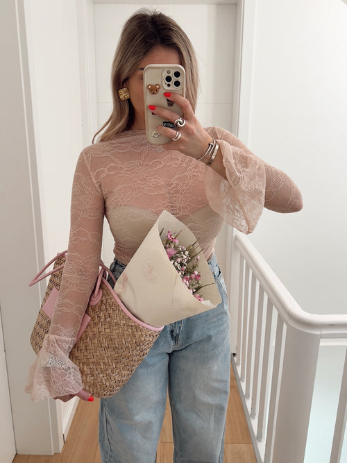 Top TYLA Rose