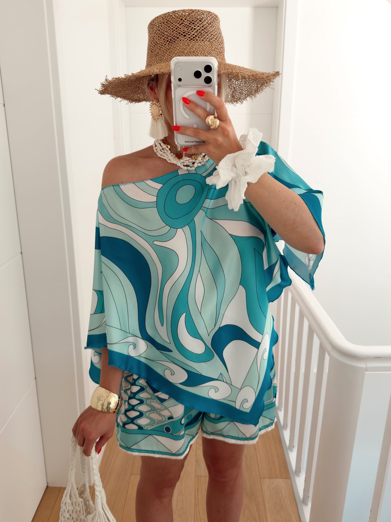 Ensemble COCONUT Bleu
