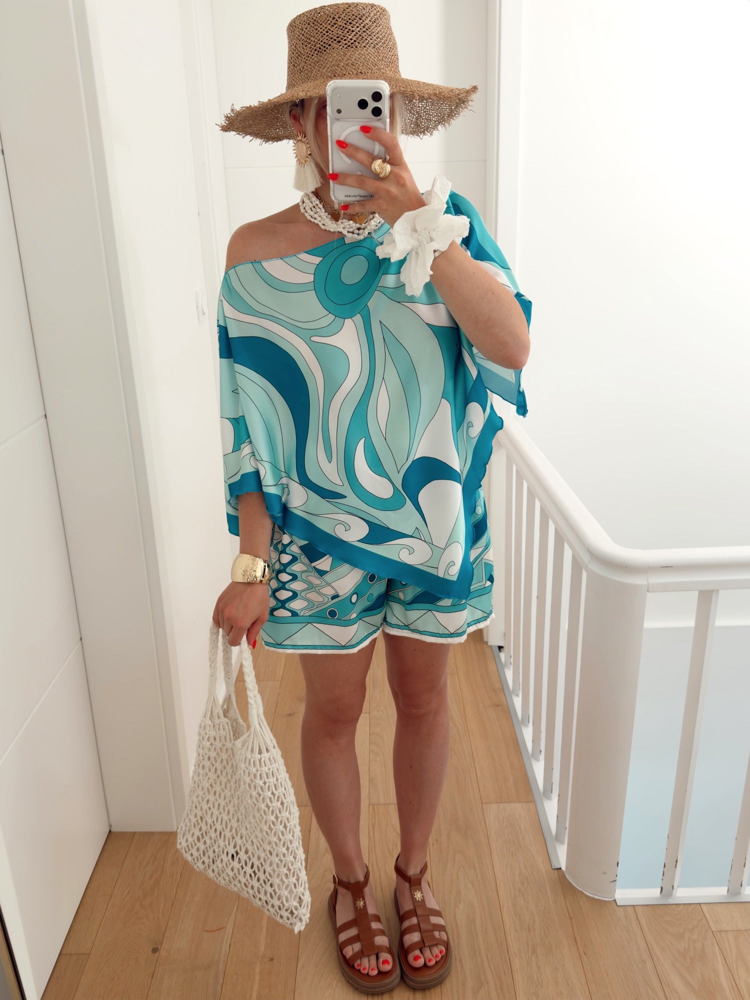 Ensemble COCONUT Bleu
