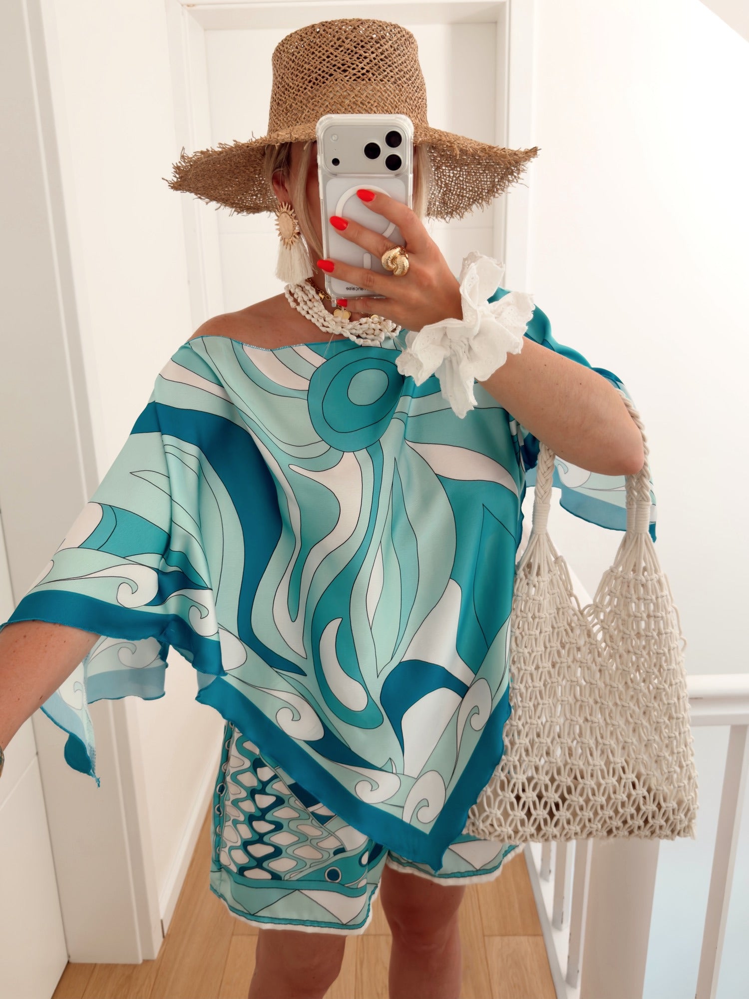 Ensemble COCONUT Bleu