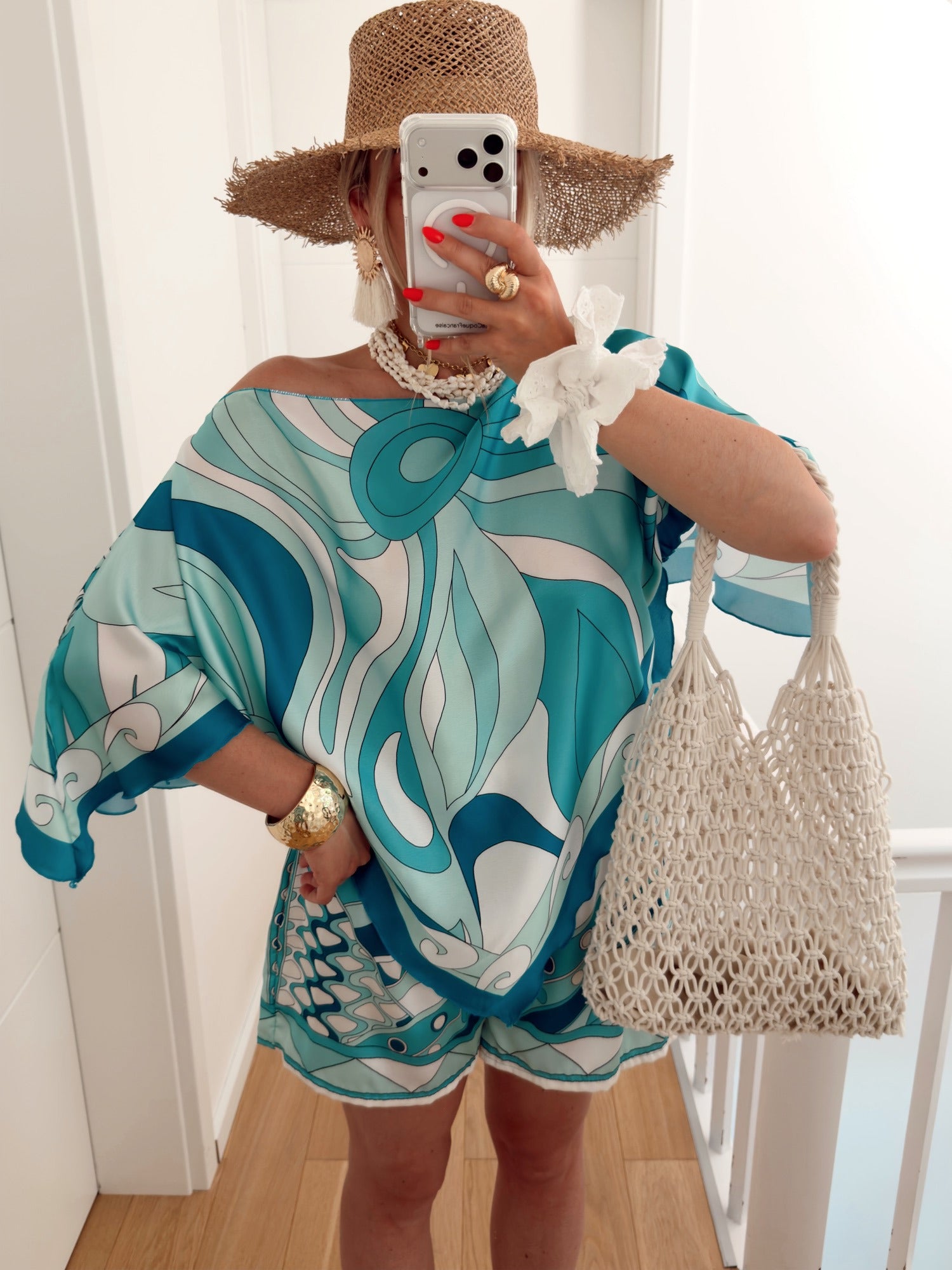 Ensemble COCONUT Bleu