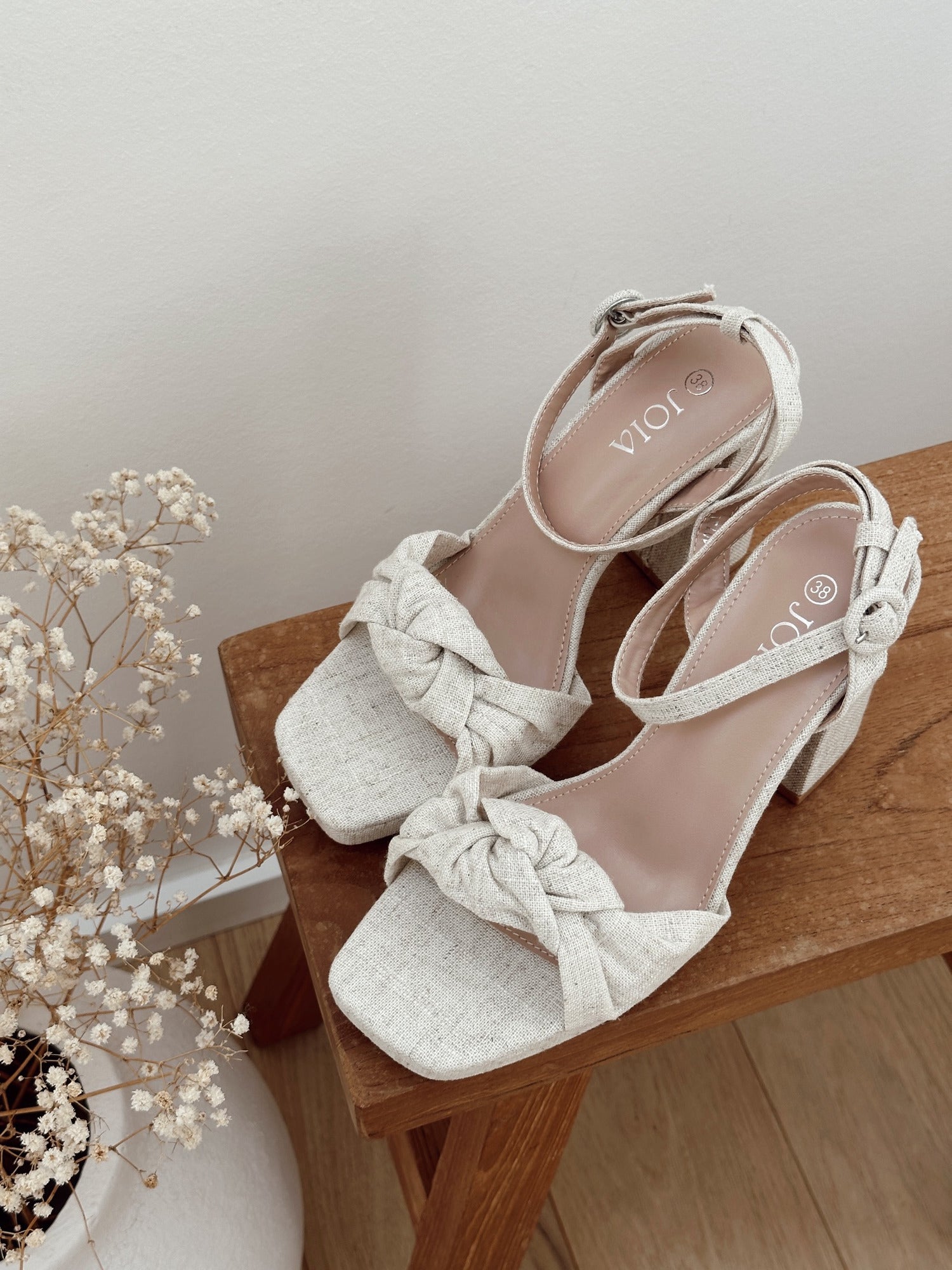 LINIA Sandalen Beige