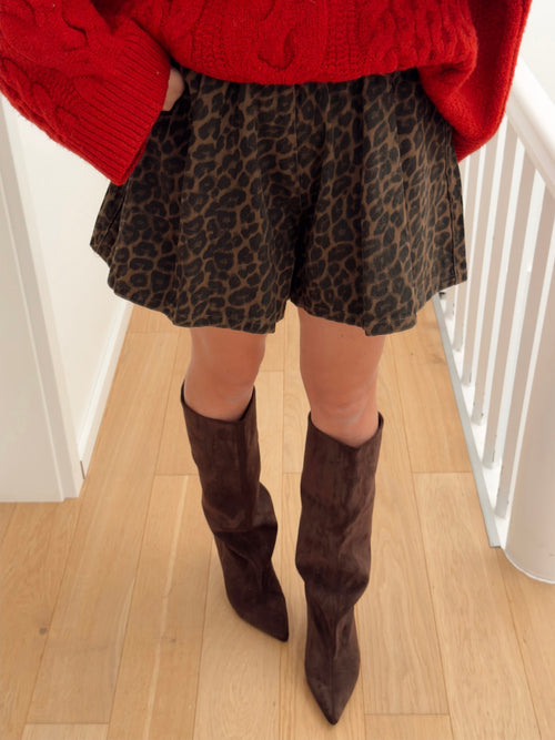 Short LYNNA