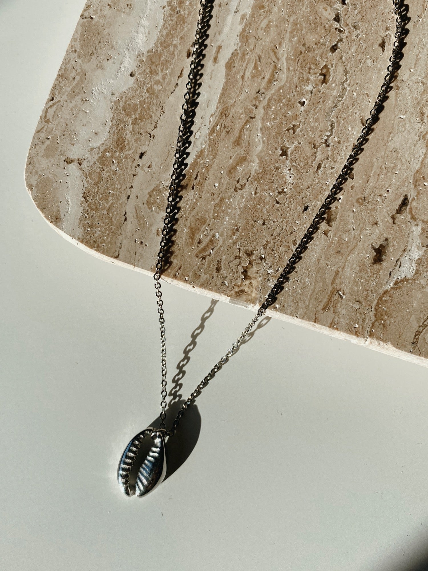 Collier DOS Gris