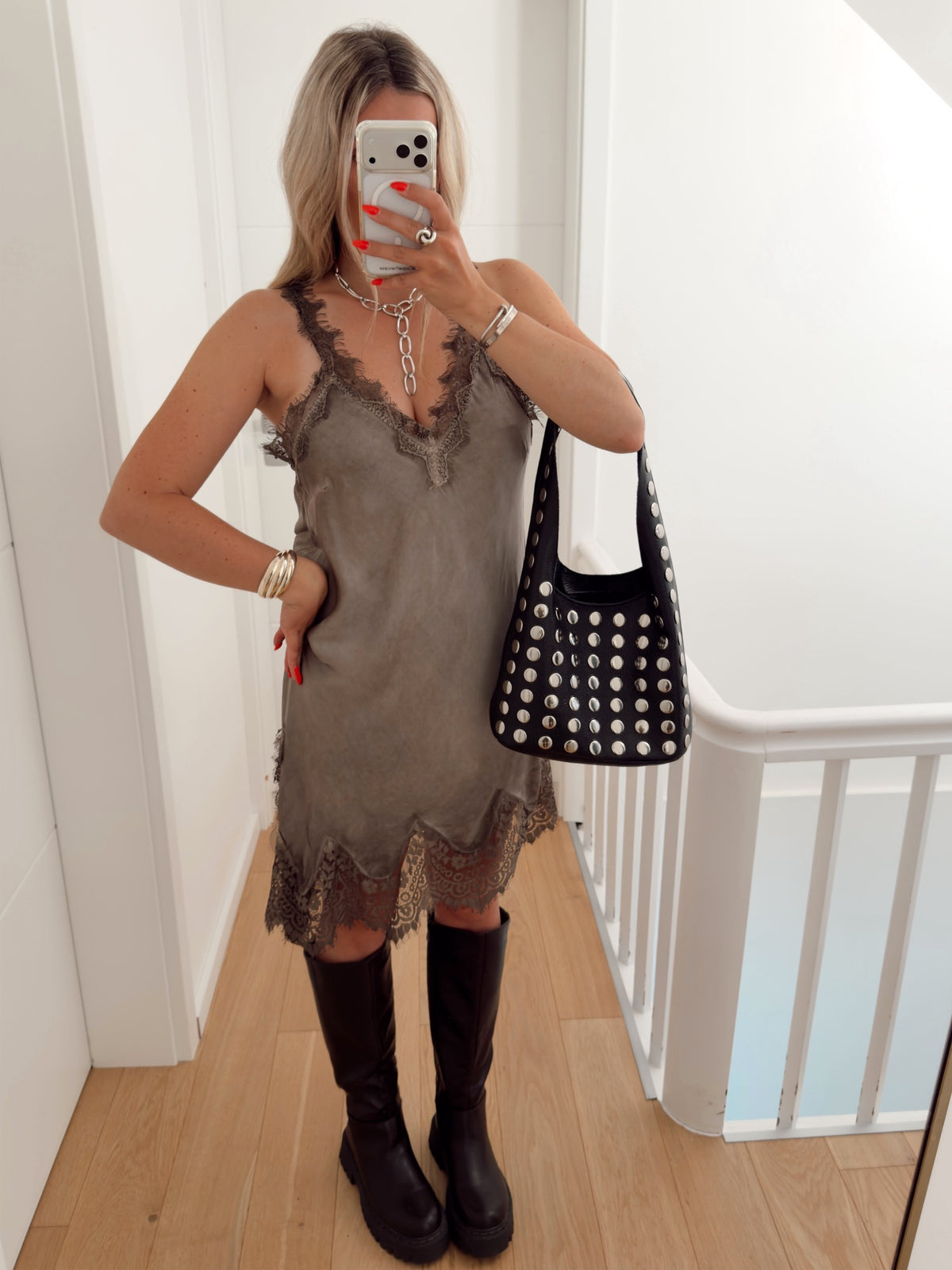 Robe EMBER